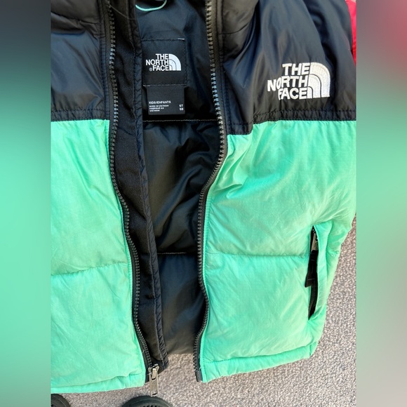the north face puffer coat kids - Picture 3 of 8